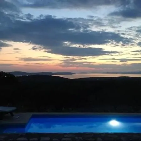 Charming With Private Pool In スティヴァン
