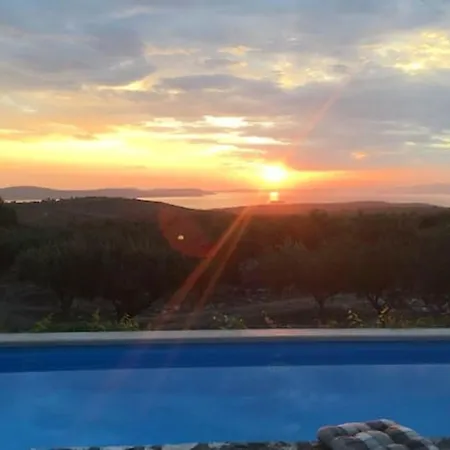 ヴィラ Charming With Private Pool In