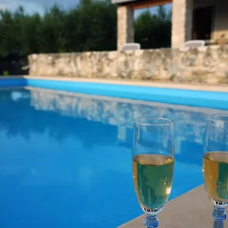 Charming With Private Pool In * Sutivan